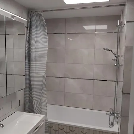 Apartment 1 Super Vip Krolewiecka Centrum
